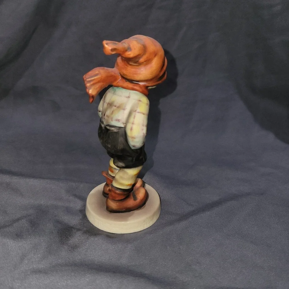 Goebel Hummel Figurine TMK5 #43 March Winds - Unboxed